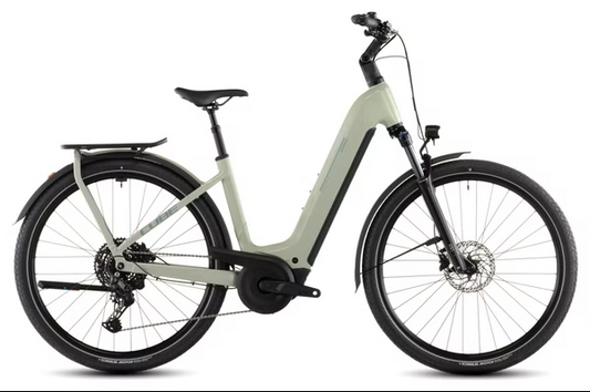 VTC Électrique Cube Kathmandu Hybrid One 800 Easy Entry Shimano Cues 10V 800 Wh 700 mm Vert Pea 2026